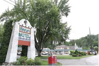 Ray Lyn Motel