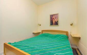 Two-bedroom Apartment In Jablanac