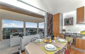 One-bedroom Apartment In Kolan