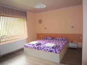 Hostal Slavina Guest House