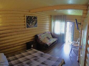 Hostal Yacht Club Guesthouse