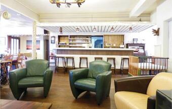 Eighteen-bedroom Holiday Home In Oberstadfeld