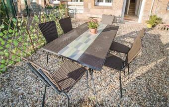 Three-bedroom Holiday Home In Fontaine Le Dun