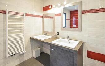 Three-bedroom Holiday Home In Hattenville