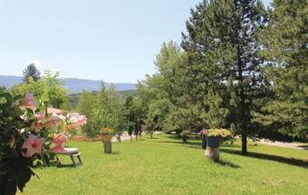 Three-bedroom Holiday Home In Eyguians