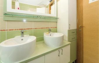 Holiday Home Mirlovic Polje Bb V