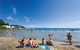 Four-bedroom Holiday Home In Dicmo