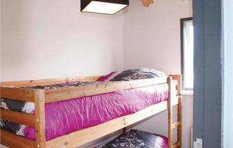 Three-bedroom Holiday Home In Drijber