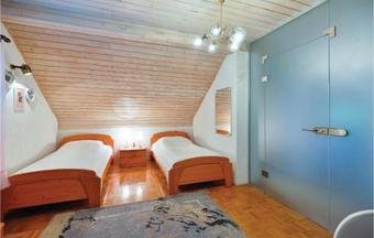 Holiday Home With Pool Near Vara�din