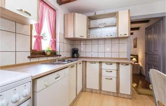 Three-bedroom Holiday Home In Ribnik