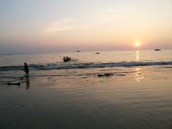 Hotel Kamaxi Beach Resort