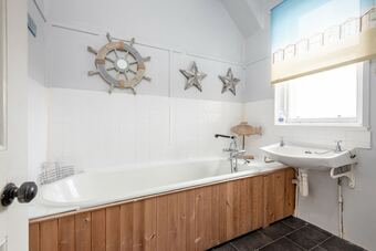 Apartamentos Bakers House Near Elie Beach