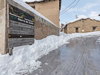 Delightful Apartment In Gudar With Fireplace