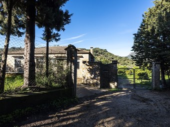 Spacious Holiday Home In Ubrique With Swimming Pool