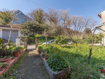 Attractive Holiday Home In Bosco With Garden