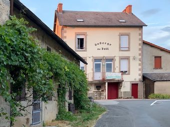 Countryside Holiday Home In Poil With Private Garden