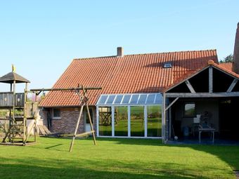 Graceful Holiday Home In Beveren Aan De Ijzer With Terrace