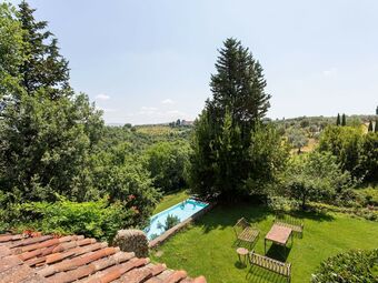 Agroturismo Deluxe Apartment In Montefiridolfi With Swimming Pool