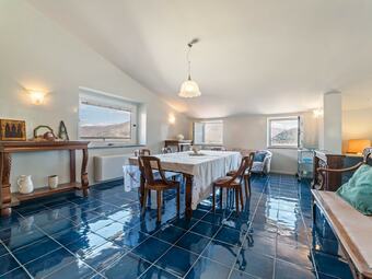 Vintage Holiday Home In Caselle In Pittari Near The Forest