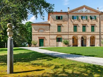 Traditional Villa In Filottrano With Swimming Pool