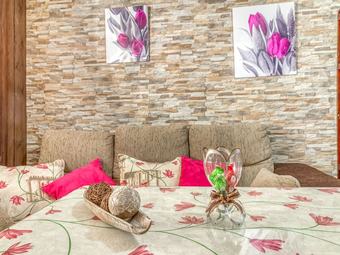 Beautiful Holiday Home In Benamahoma With Fireplace