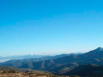 Modern Apartment In La Yunta With Hill Views