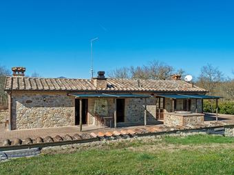 Alluring Cottage In Citt� Della Pieve With Swimming Pool