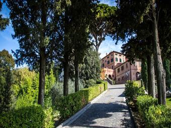 Rustic Apartment In San Miniato With Swimming Pool