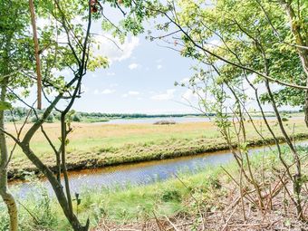 Beautiful Home With A Veranda And Jetty, Located Near A Pond