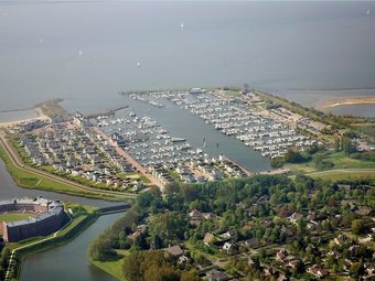 Comfortable Villa With Four Bathrooms, At 9 Km From Rockanje