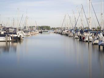 Villa With Washing Machine, 4 Bathrooms, Near Veerse Meer