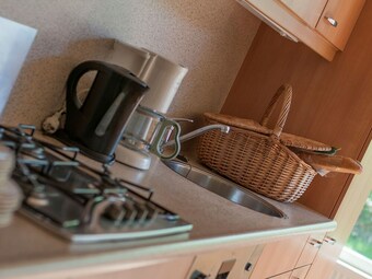 Comfortable Bungalow With Dishwasher, In De Maasduinen Area