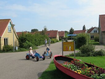 Child Friendly Villa With Enclosed Garden, 19 Km. From Hoorn