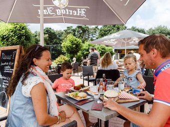 Well-kept Bungalow With A Fireplace In The Veluwe
