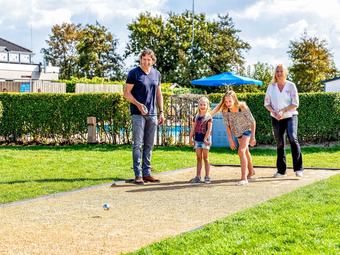 Comfortable Chalet With Dishwasher, Sea At 3.5 Km, In Egmond