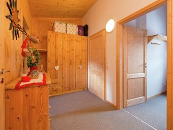 Cozy Chalet In Hohentauern With Parking
