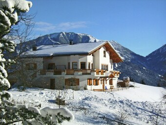 Spacious Apartment With Garden In B�rserberg