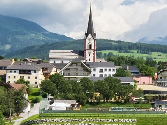 Modern Apartment In The Citycenter Of Mariapfarr