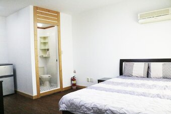 Danyang Mountain Pension