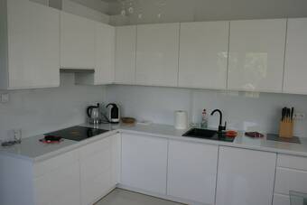 Villa Modern House With Garden