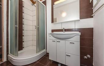 Four-bedroom Holiday Home In Skradin-dubavice