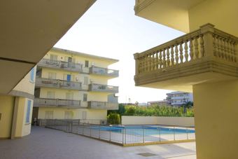 Apartment With 2 Bedrooms In Caulonia Marina, With Wonderful Mountain View, Shared Pool, Furnished Balcony - 100 M From The Beach