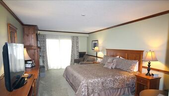 Hotel The Glen House Resort Ltd