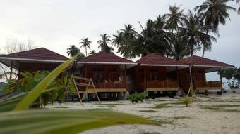 Bed & Breakfast Lances Right Villas Katiet