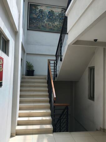 Oyo 831 Central Hotel