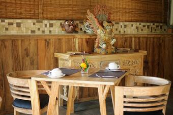 Bed & Breakfast Dukuh Sebatu Resort & Villa