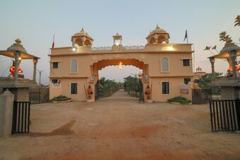 Hotel Oyo 37826 Rajmahal Khindsi Resort