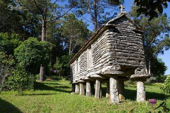 107565- House In Outes