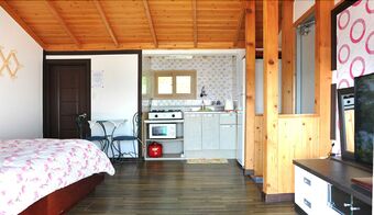 Geoje Sumireu Pension