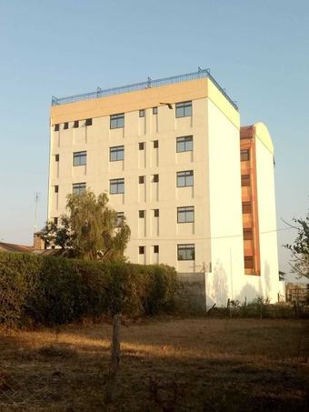 Kiandani Hotel